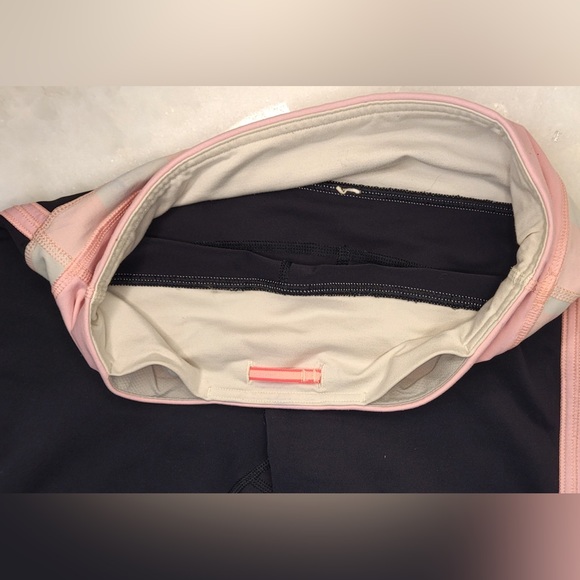 LULULEMON Up To Pace Pink Stripe Waistband Crop Leggings 4 - Picture 13 of 15